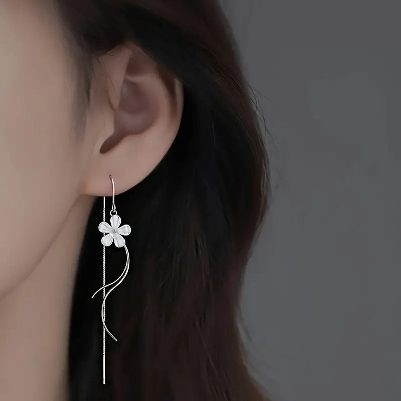 Gold Plated Daisy Threader Earrings